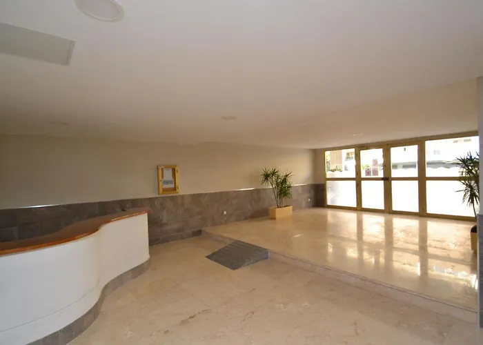 Appartamento Michelangelo-3 By Interhome